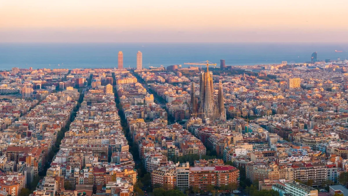 49 ciudades españolas transforman su movilidad para alinearse con normas europeas de 2027