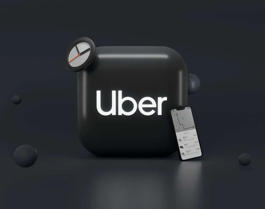 A pesar del aumento del 77% en beneficios, Uber enfrenta caídas en su valor de acciones