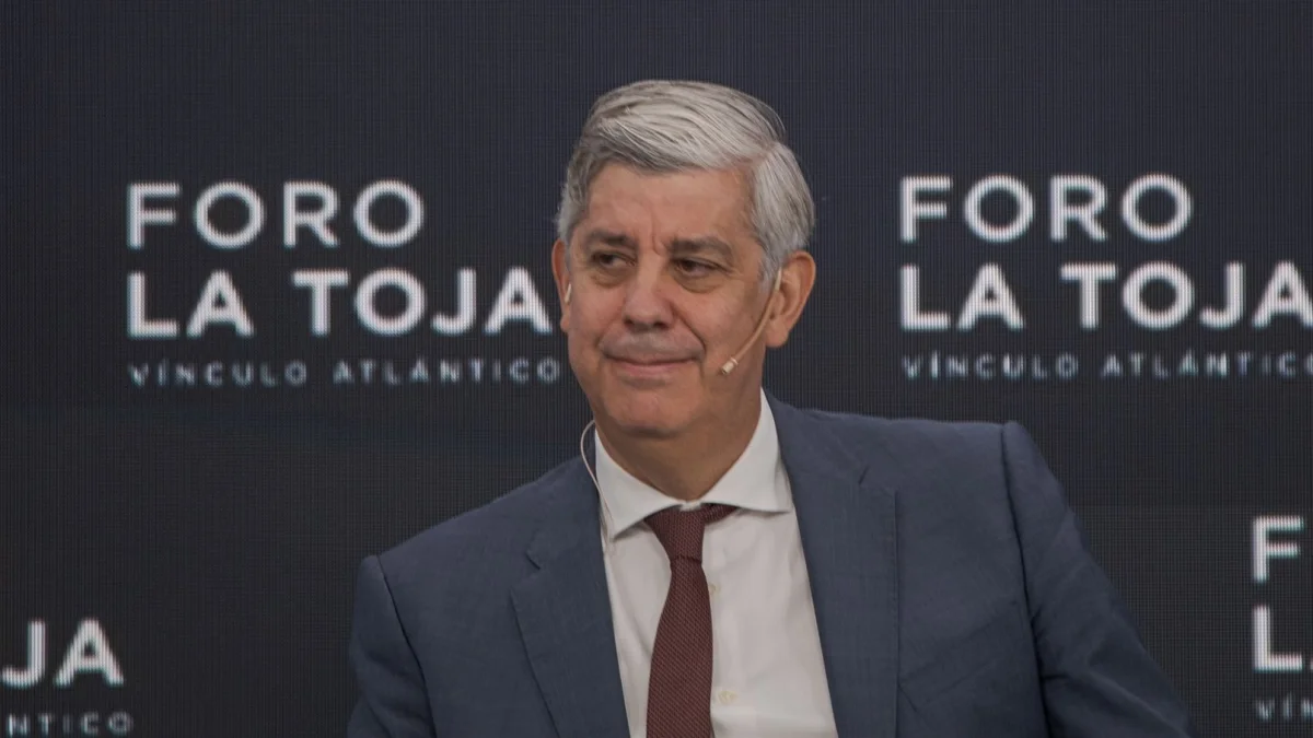 Abanca busca consolidar su liderazgo en seguros con la incorporación de Mário Centeno
