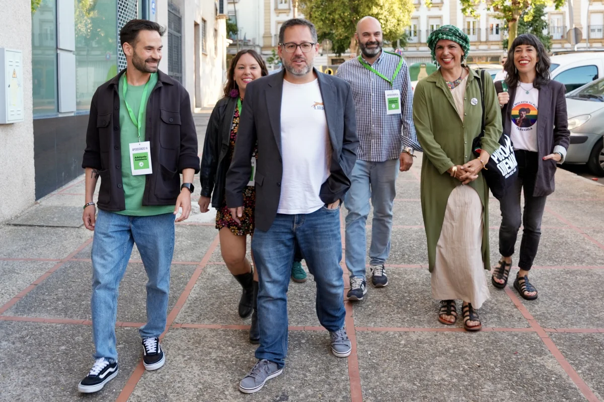 Adelante Andalucía irrumpe en el Parlamento con 8 escaños y redefine el mapa político regional
