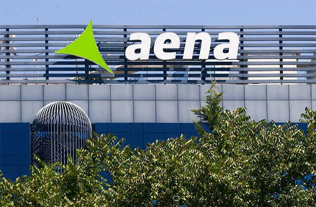 Aena se beneficia: la mejora de Fitch impulsa su confianza en los mercados