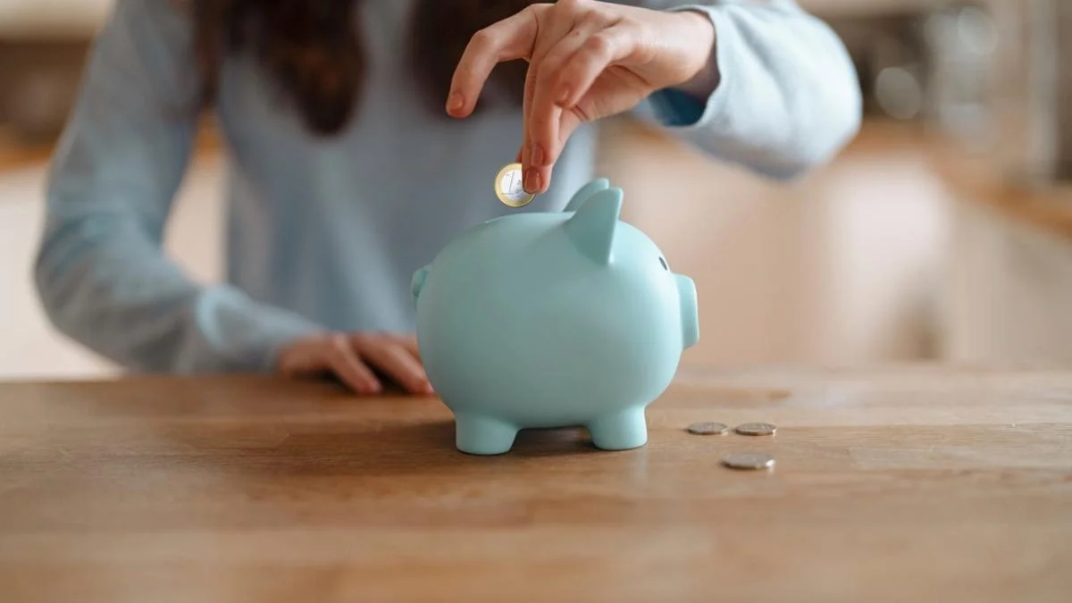 Ahorra un año de sueldo a los 30: el consejo del experto Javi Linares para tu futuro financiero