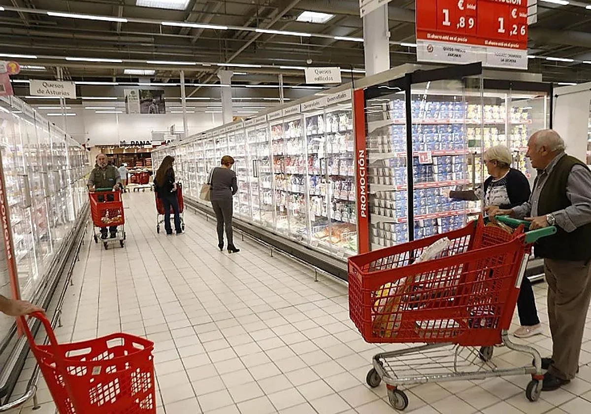Alcampo lanza promociones en aceite de oliva virgen extra para desafiar a Carrefour