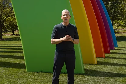 Apple lanza Siri AI para competir con ChatGPT y transformar la experiencia del usuario
