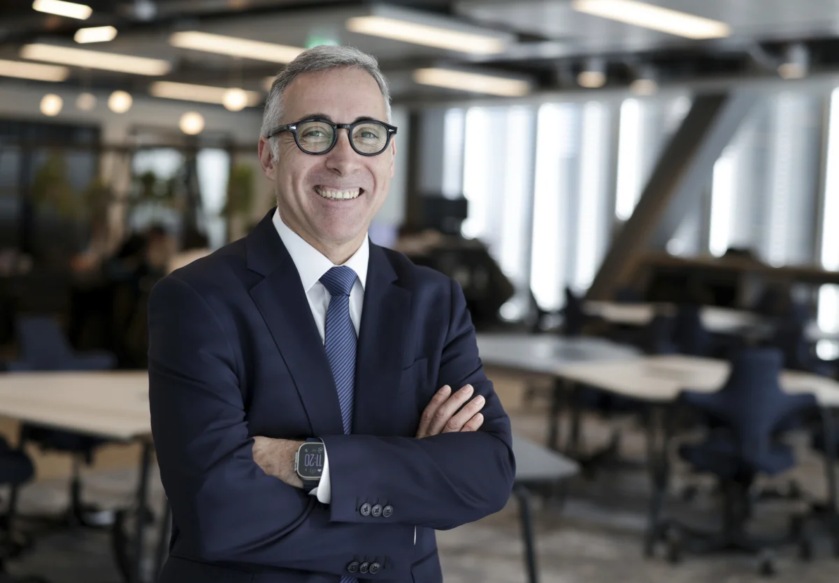 Armengol lidera TSB hacia un beneficio récord, pero con 200 despidos en 2025