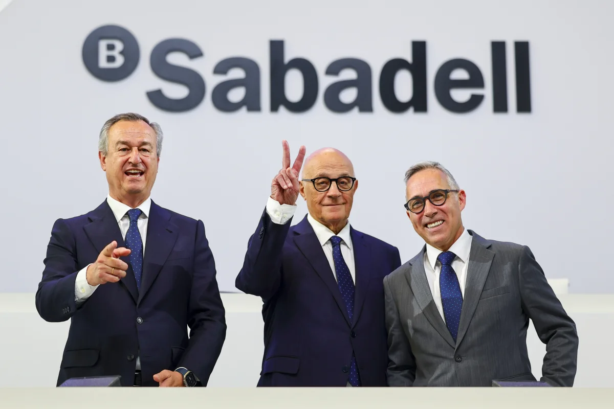 Banco Sabadell inicia una transformación tecnológica bajo el liderazgo de Armengol tras la salida de González-Bueno