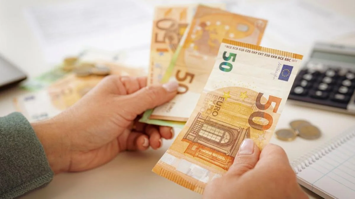 Bancos compiten por clientes: cuentas sin comisiones ofrecen hasta un 3,51% TAE