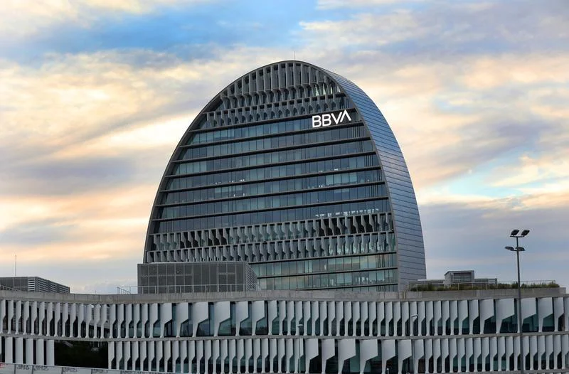 BBVA capta 2.300 millones en un mercado que supera los 7.000 millones en interés