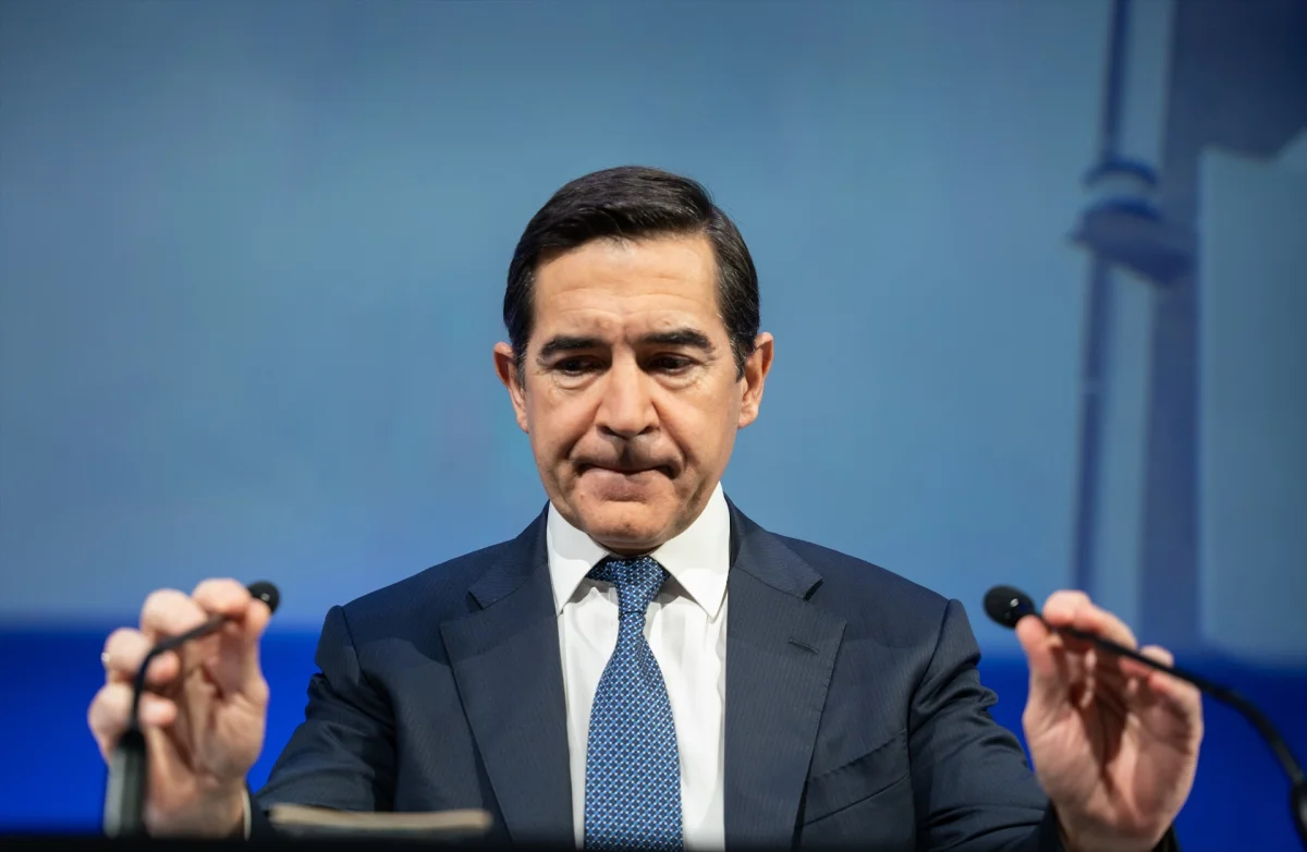 BBVA prevé un aumento del 5% en sus beneficios, impulsando la inversión en innovación