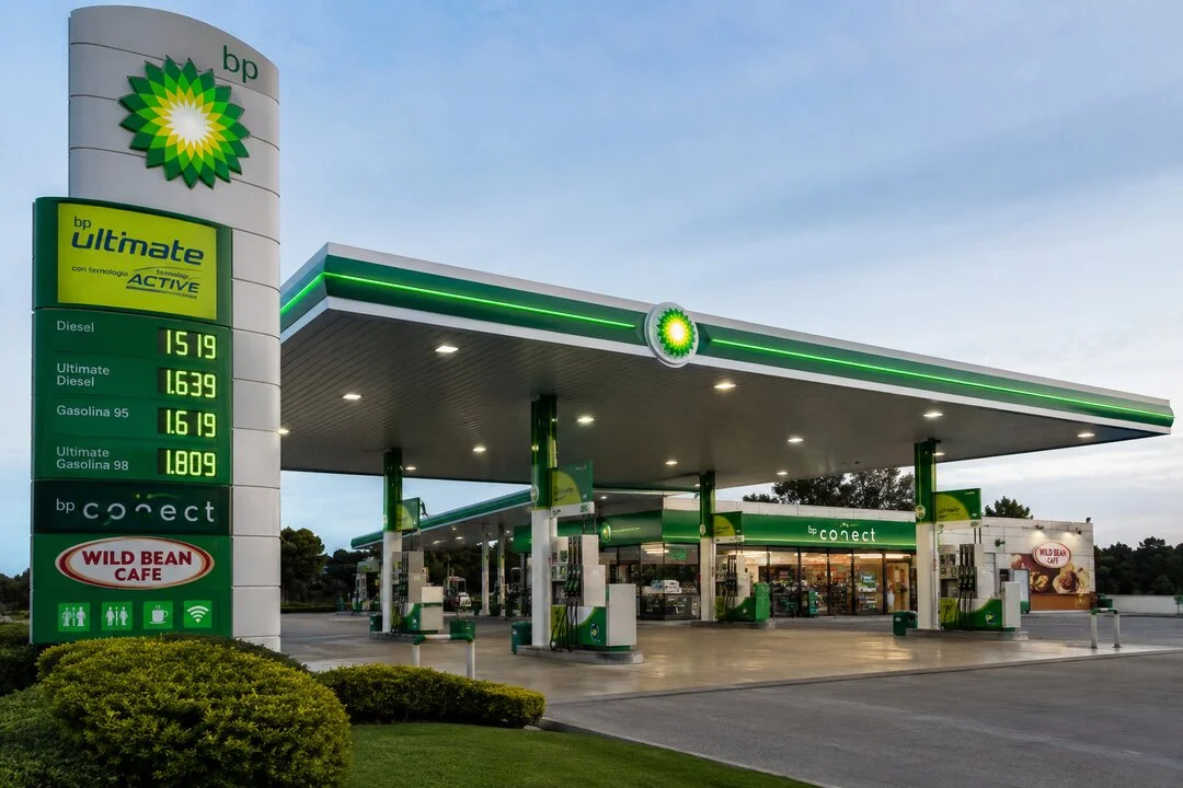 BP alcanza ganancias récord de 9.000 millones, impulsando su posición en el mercado energético