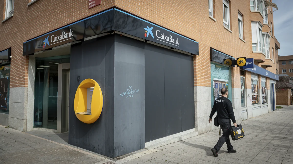 CaixaBank evita turbulencias y asegura estabilidad en un mercado incierto