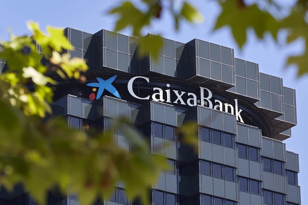 CaixaBank impulsa el sector financiero con su innovadora estrategia de gestión patrimonial