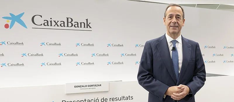 CaixaBank impulsa sus ingresos con seguros y gestión de activos en un mercado competitivo