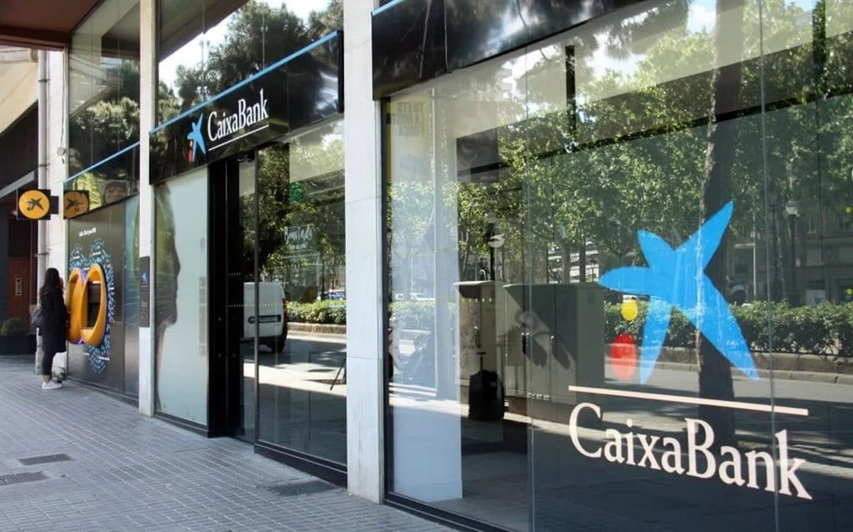 CaixaBank y BBVA destacan en la banca digital, lideran premios de 'Global Finance
