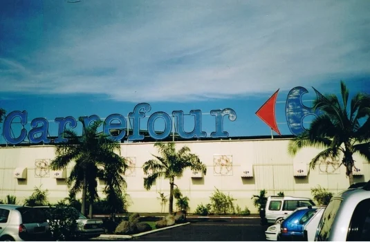 Carrefour España impulsa su estrategia sostenible para reducir residuos un 50% en 2025