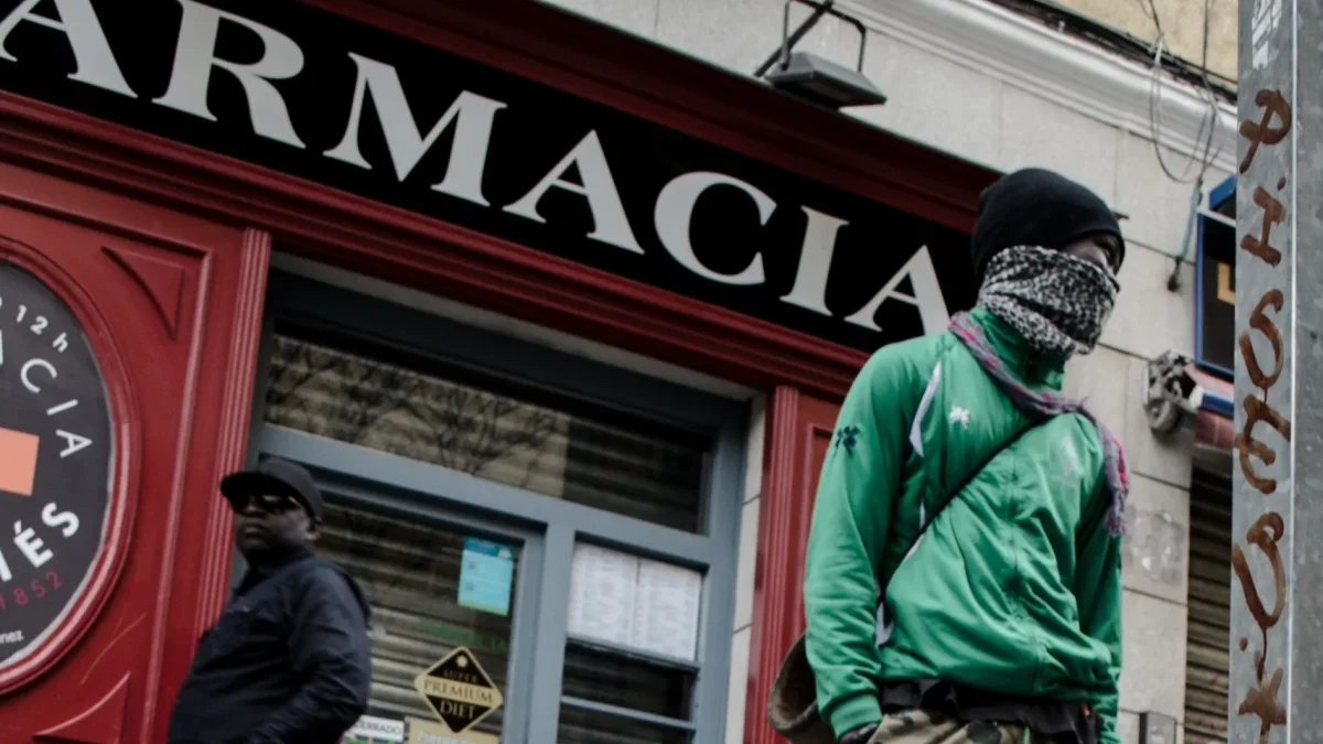 Casi una cuarta parte de los extranjeros en España vive con menos de 7.500 euros al año