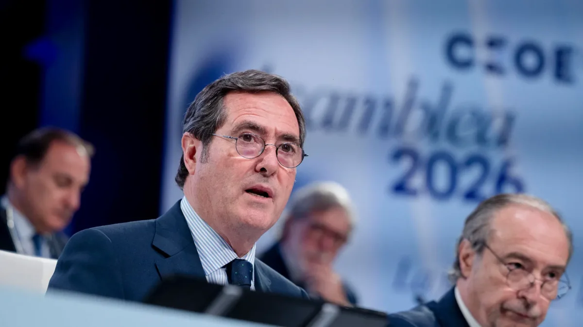 CEOE se prepara para un cambio: elecciones anticipadas en octubre tras el impulso de Garamendi