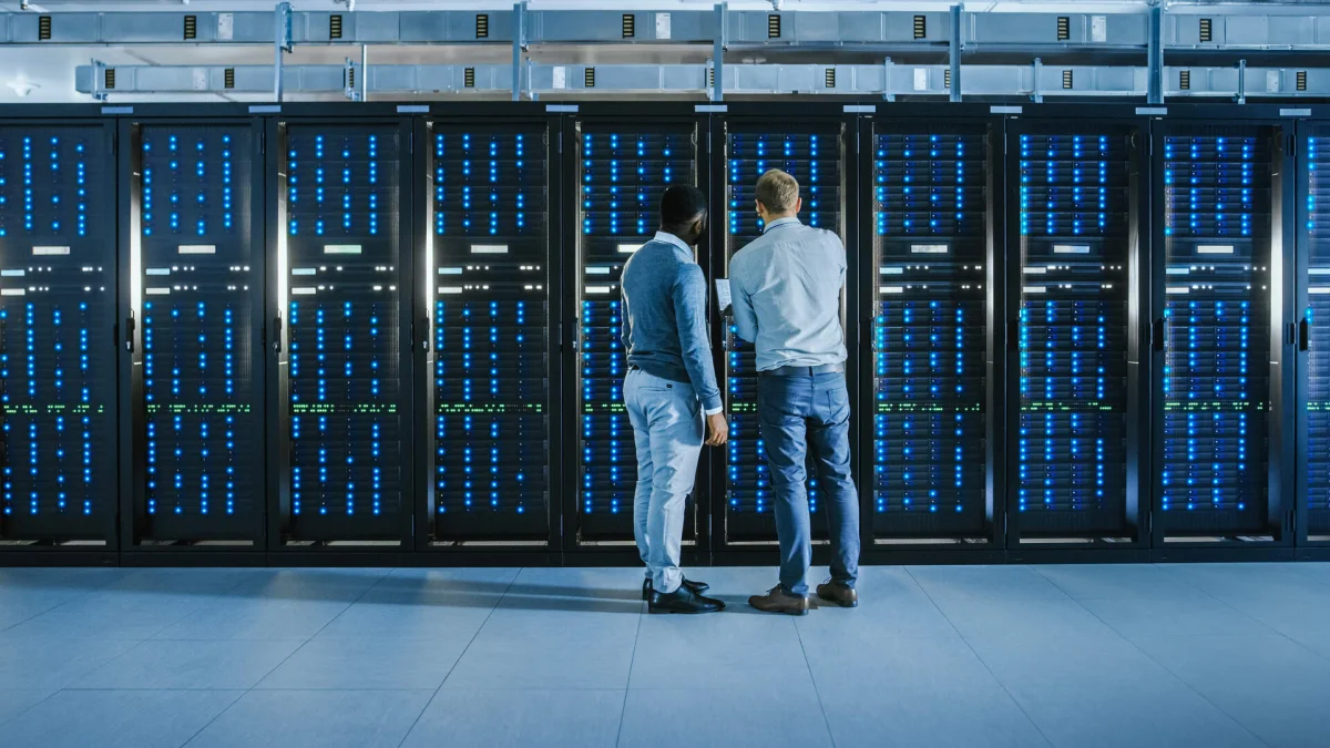 Cinco mil millones en juego: España busca liderar la carrera por la gigafactoría de IA en Europa