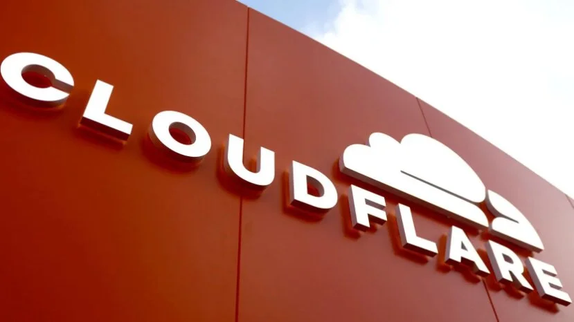 Cloudflare enfrenta una caída del 15% en bolsa tras recortar 1.100 empleos