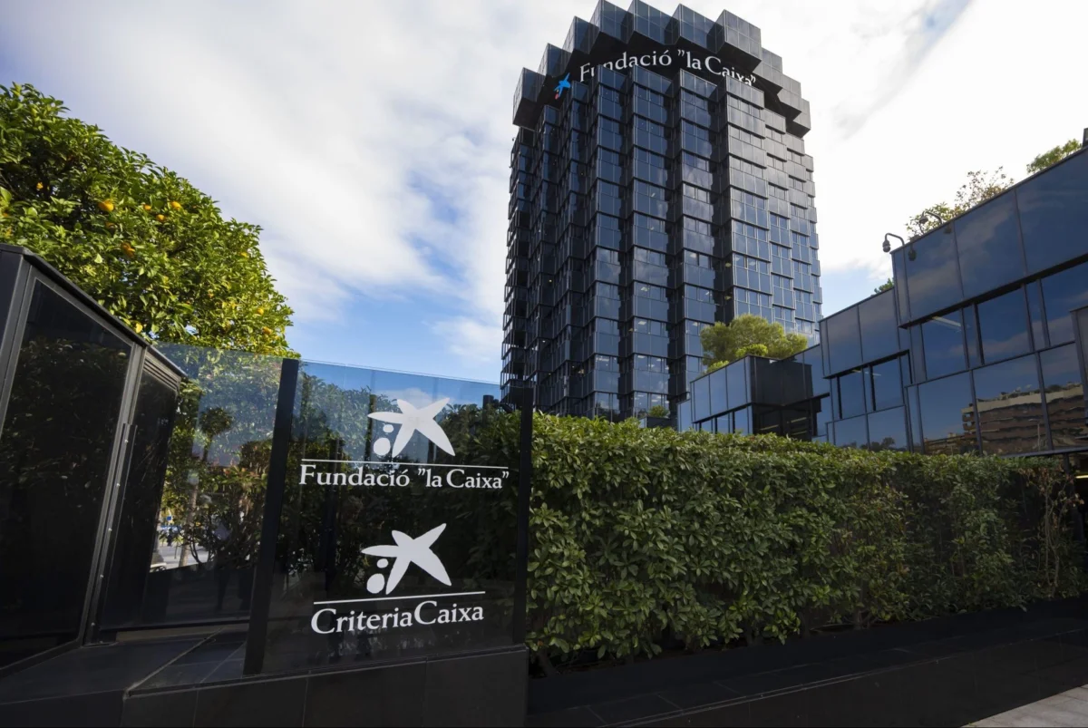 CriteriaCaixa afronta un semestre complicado: beneficios de 1.248 millones tras caer un 8%