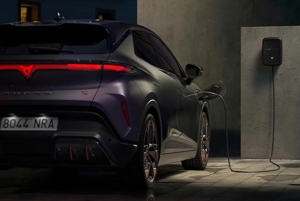 Cupra lanza su primer eléctrico para cumplir normativas y evitar pérdidas económicas