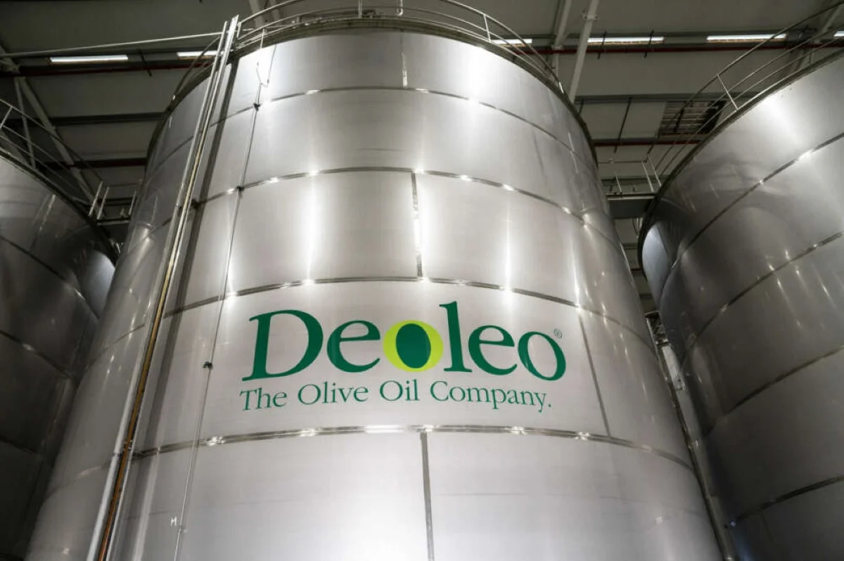 Deoleo acumula caja y volumen, pero su acción sigue infravalorada en el mercado