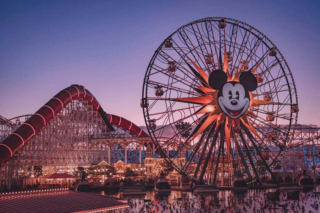 Disney busca atraer a la Generación Z al compartir su catálogo en TikTok
