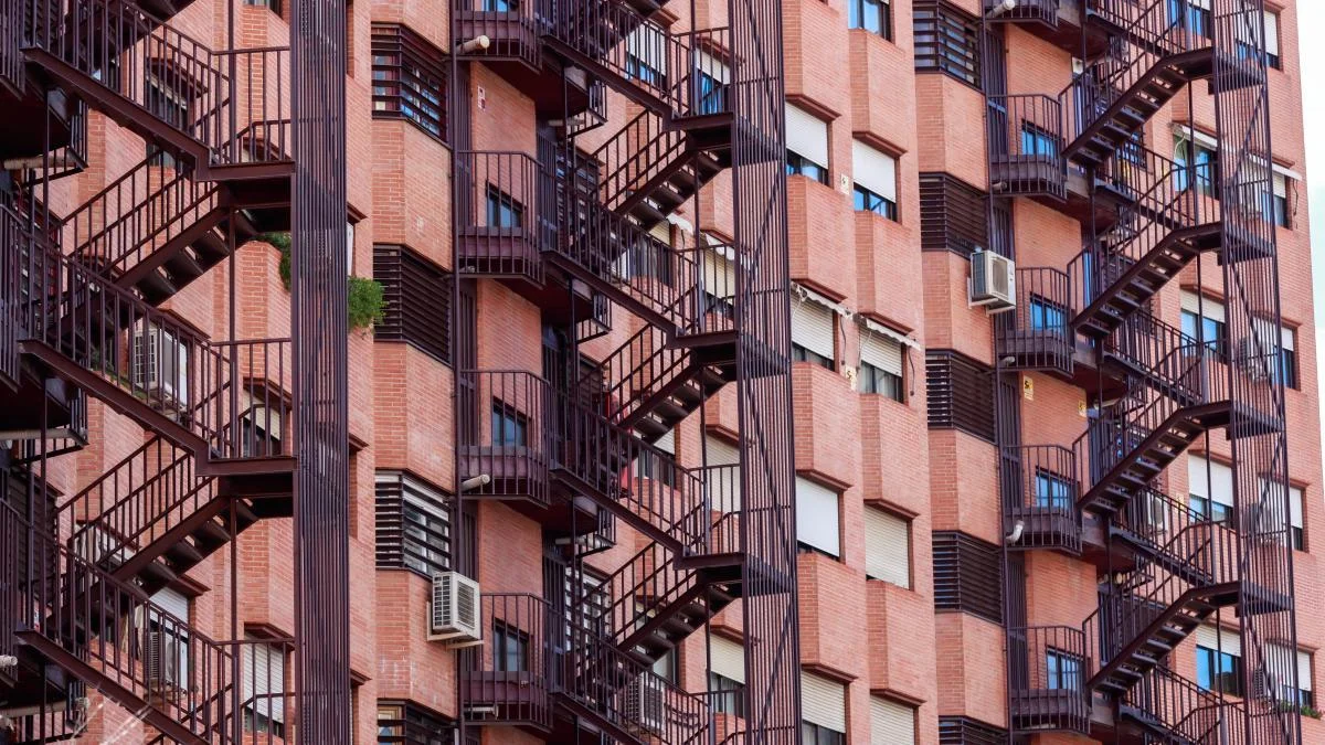 Donar un piso de 275.000 euros puede costar 30.000 euros más en Catalunya que en Madrid