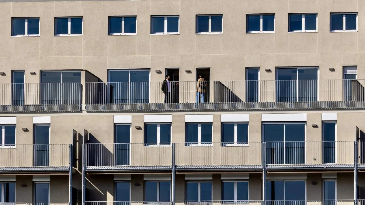 Donar una vivienda a un familiar implica pagar hasta un 30% en impuestos según la comunidad autónoma