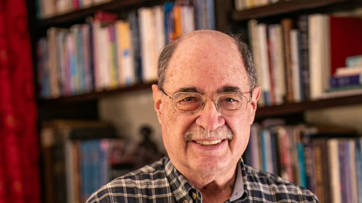 El académico de la incertidumbre recibe el Premio Fronteras del BBVA, destacando su impacto en la economía actual