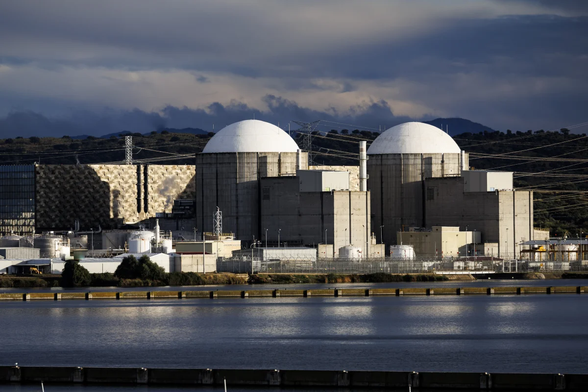 El alza en la factura eléctrica: Greenpeace alerta de un sobrecoste de 4.000 millones por Almaraz