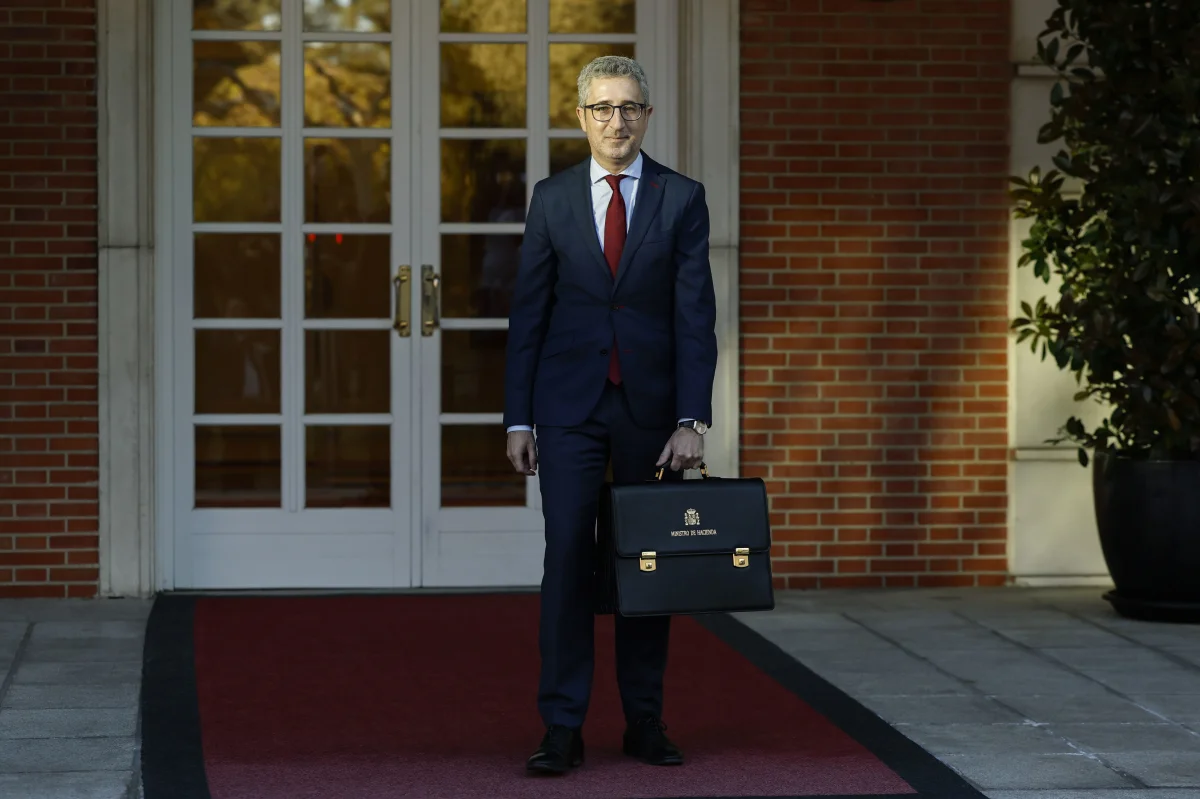 El aumento de 20.000 millones en recaudación del IRPF y Sociedades impacta la economía en 2025