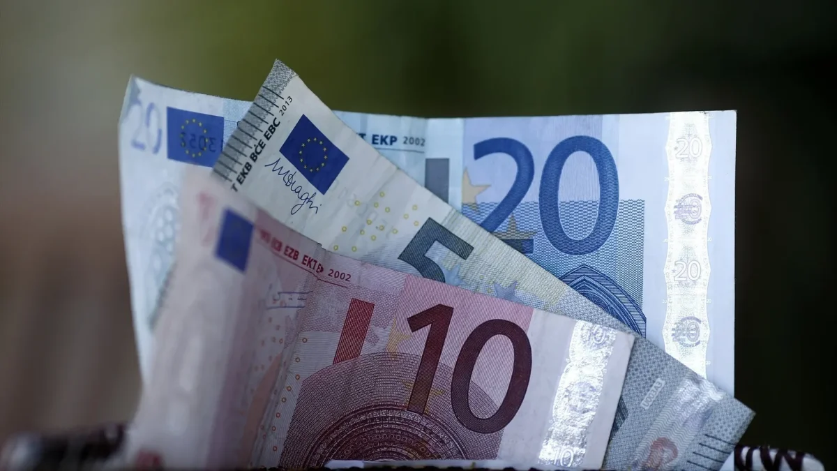 El aumento del 6,1% en la renta media impulsa el consumo en España en 2024