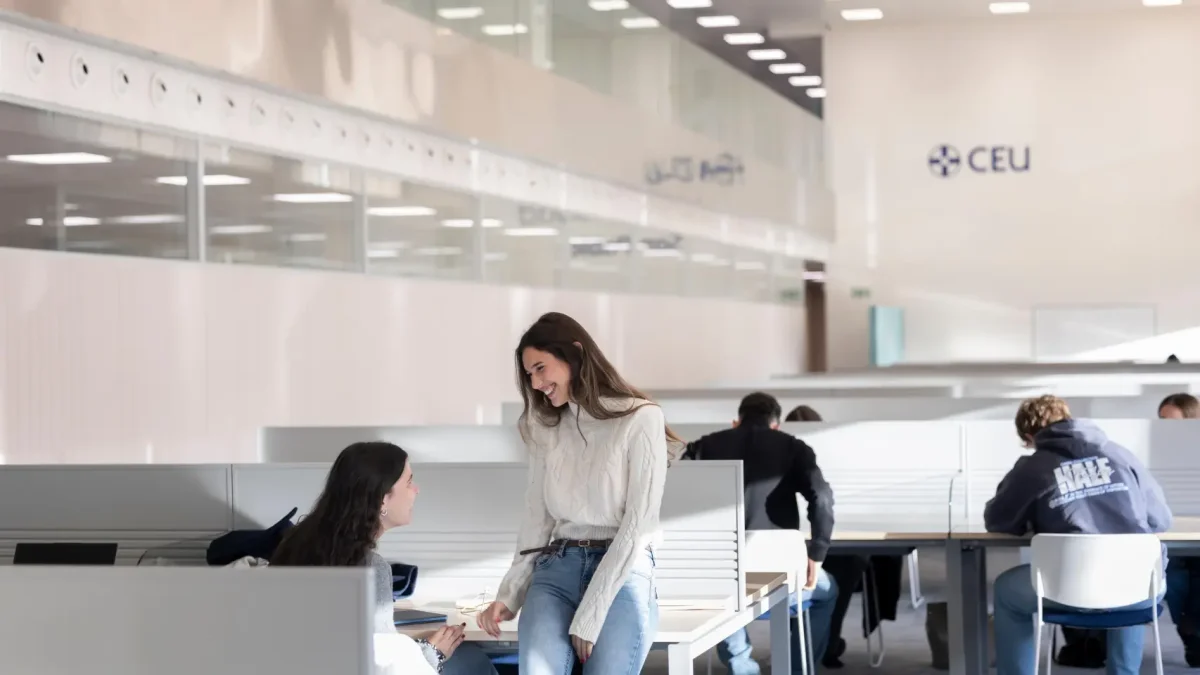 El CEU destina 30 millones para becas, beneficiando a miles de estudiantes este año