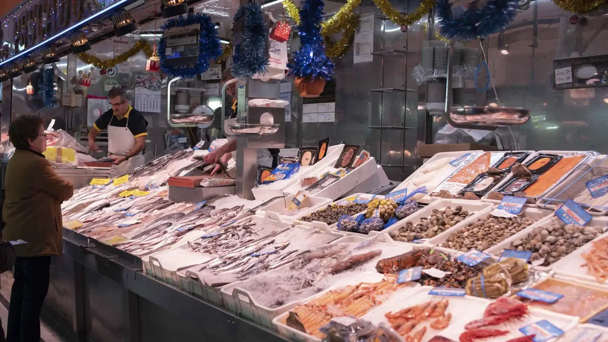 El consumo de pescado se desploma un 26% en cinco años, afectando a la industria pesquera.