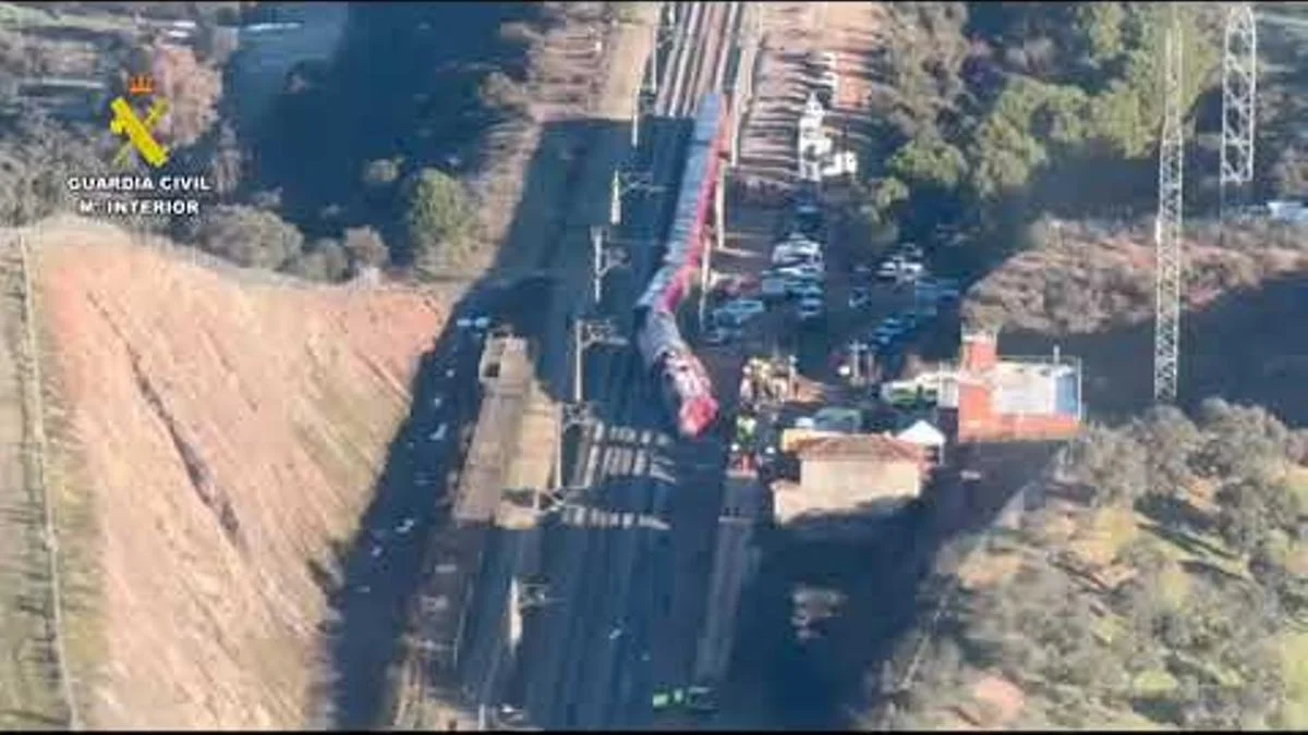 El descarrilamiento de tren en Córdoba deja 39 víctimas y conmociona al país