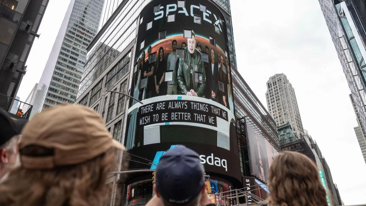 El éxito de SpaceX en bolsa catapulta a Musk como el primer billonario del mundo