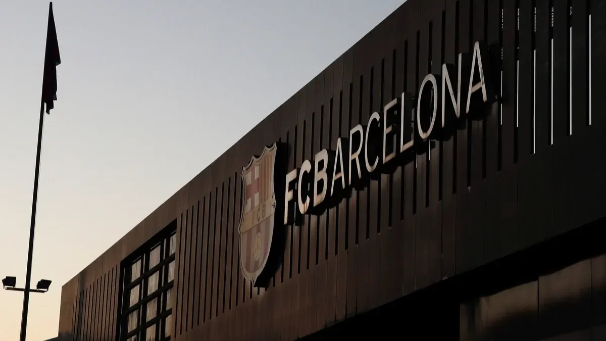El FC Barcelona enfrenta un reto financiero tras la salida de su director de finanzas
