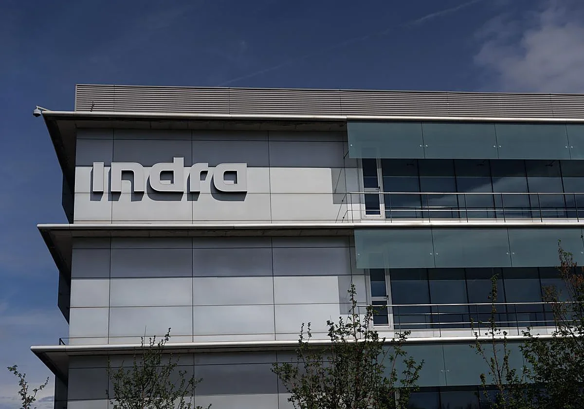 El fondo activista desafía al Gobierno y complica la fusión Indra-Escribano