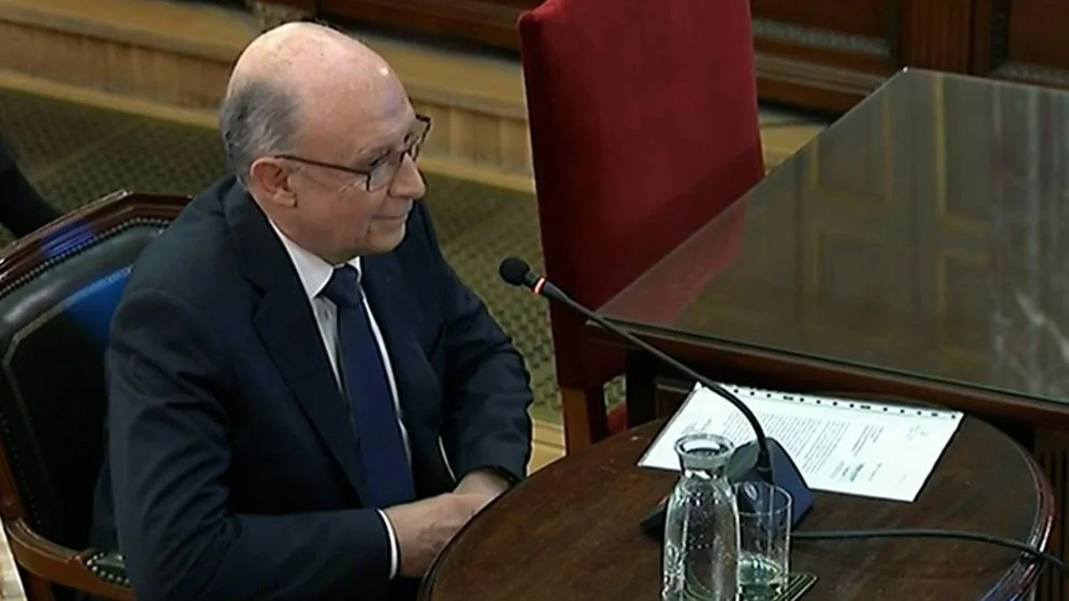 El futuro del 'caso Montoro' queda en suspenso: septiembre definirá su rumbo
