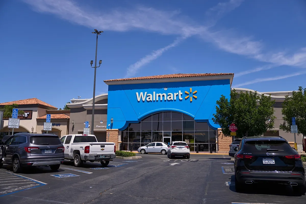El gasto de los consumidores en EE.UU. disminuye tras el fin de las devoluciones fiscales de Trump