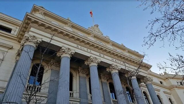 El Ibex 35 alcanza los 17.100 puntos, pero el rechazo de Irán lanza dudas sobre la estabilidad