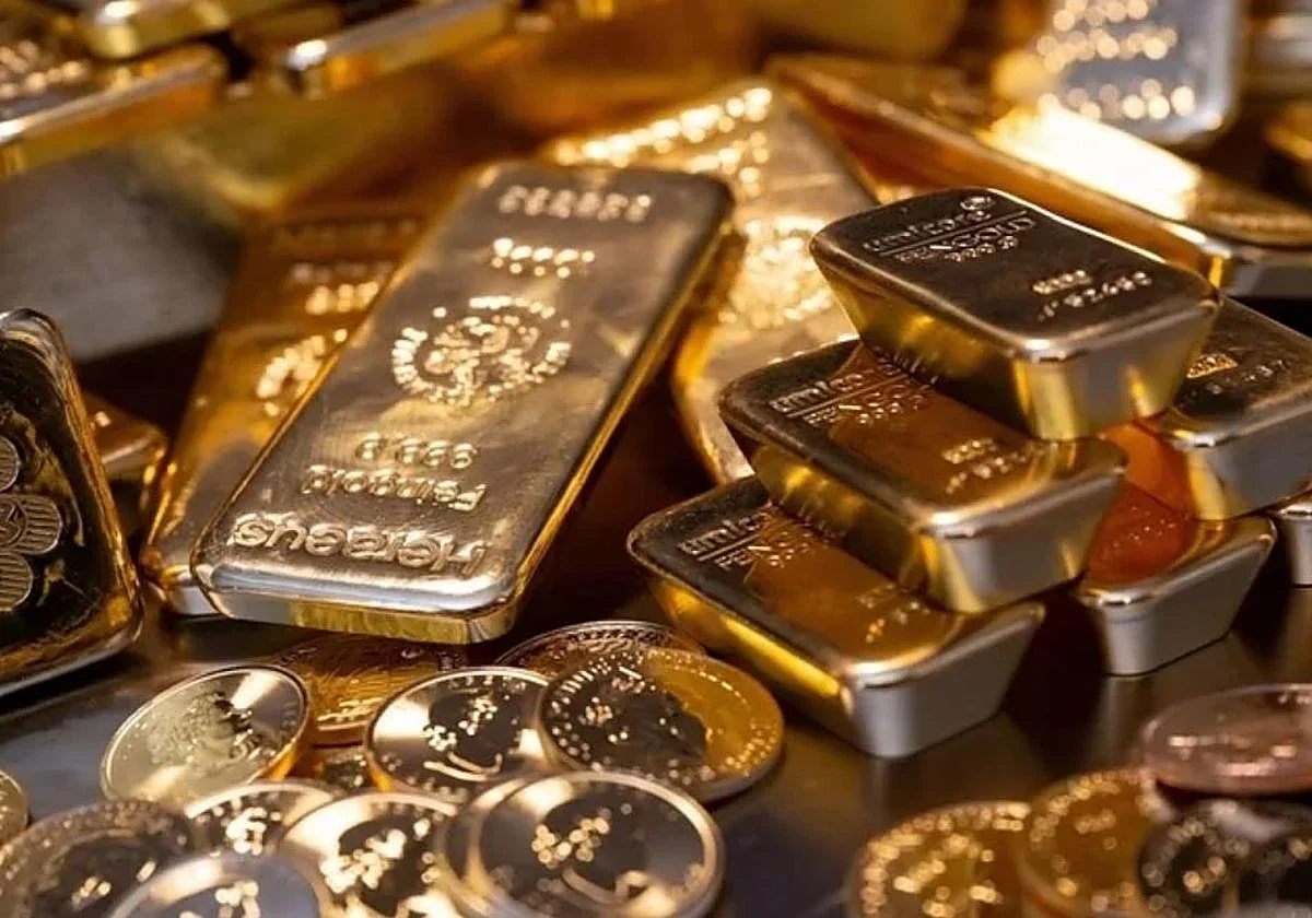 El Ibex 35 marca un hito al alcanzar los 18.000 puntos en medio de la caída de materias primas