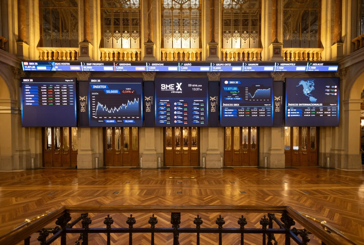 El IBEX 35 se recupera superando los 17.000 puntos tras noticias de paz en Irán