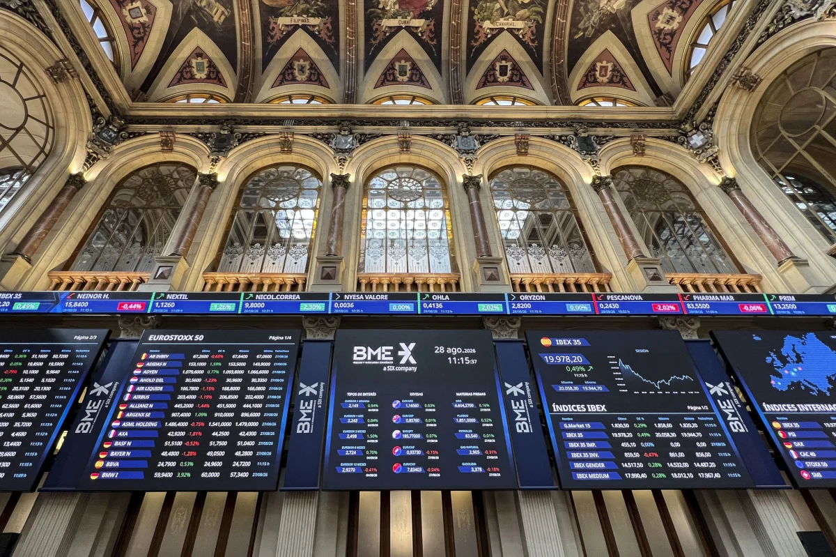 El Ibex se desploma bajo los 20.000 puntos, afectando la confianza del inversor