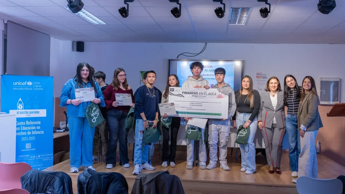 El IES Maestro Juan Rubio de La Roda destaca en educación financiera a nivel nacional