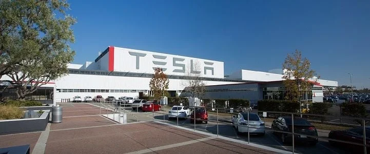 El impacto de la alianza Musk-Trump: Tesla enfrenta caídas en ventas europeas