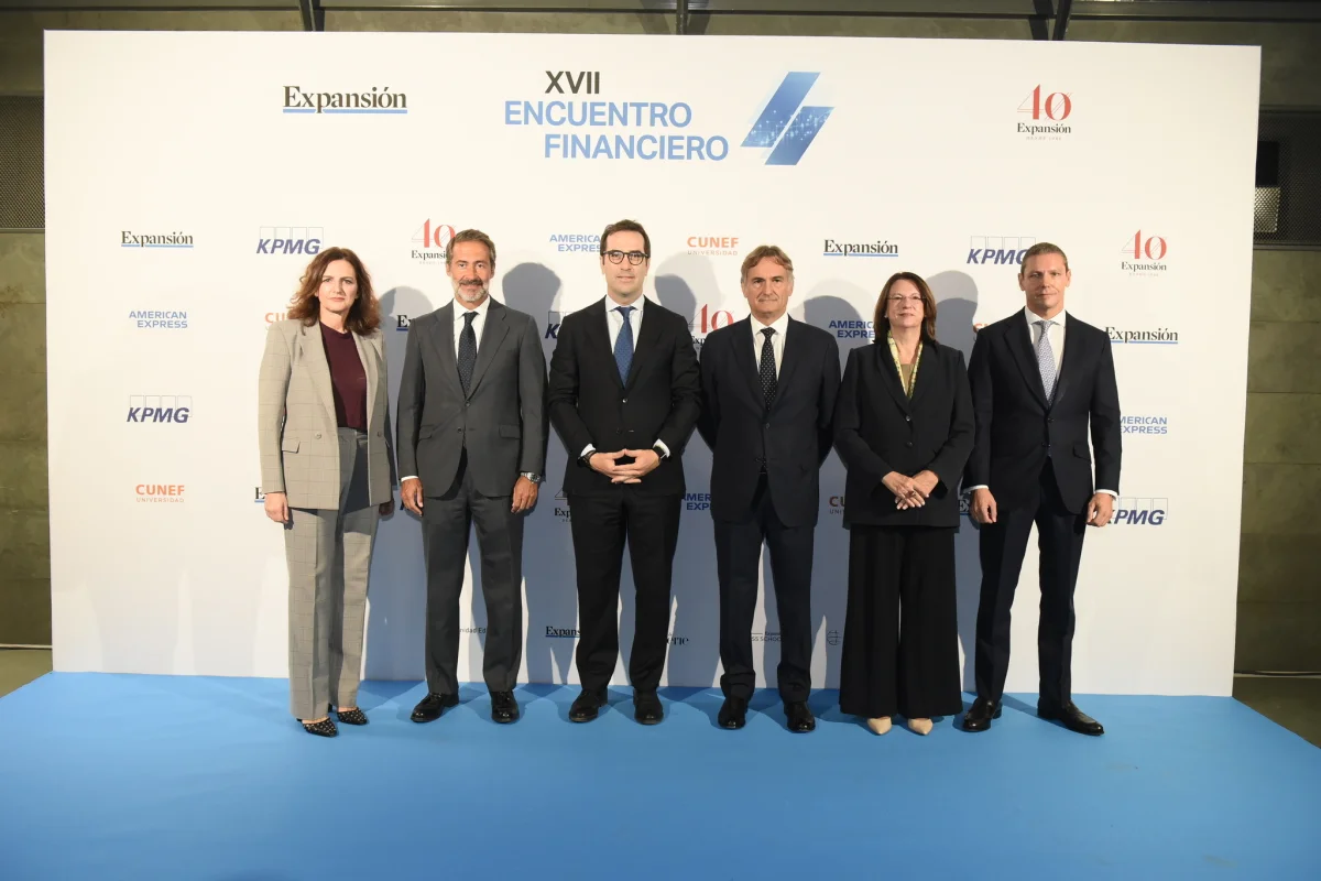 El impacto de la cumbre financiera: nuevas estrategias para la banca y los seguros