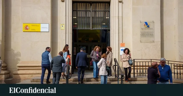 El impacto de la ideología en la percepción fiscal: Vox frente a Sumar en las urnas
