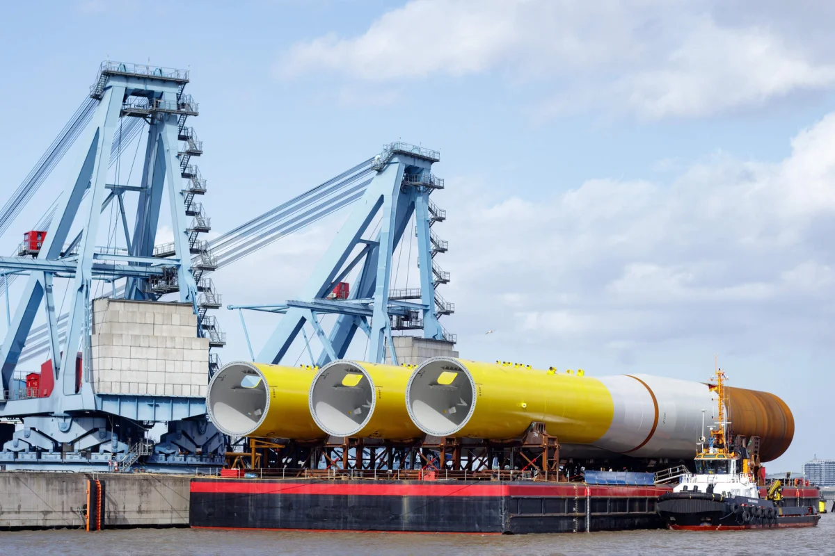 El impulso a la energía verde: seis puertos españoles se alinean para eólica marina
